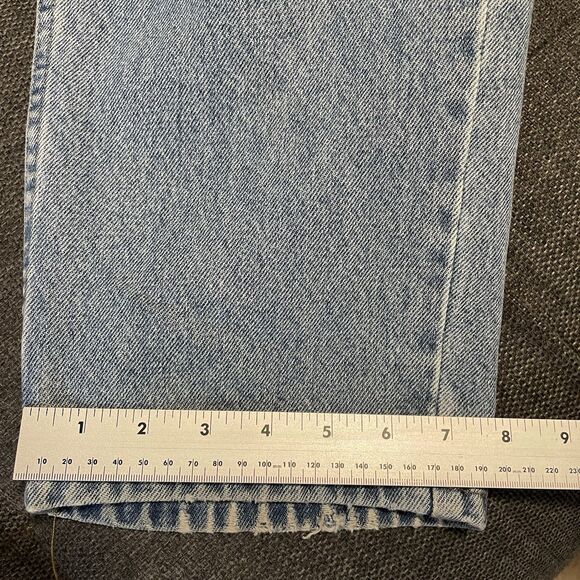 L.L. Bean Classic Fit Denim Jeans Men's‎ 35 X 29 Light Wash Blue Straight Leg - Picture 6 of 10